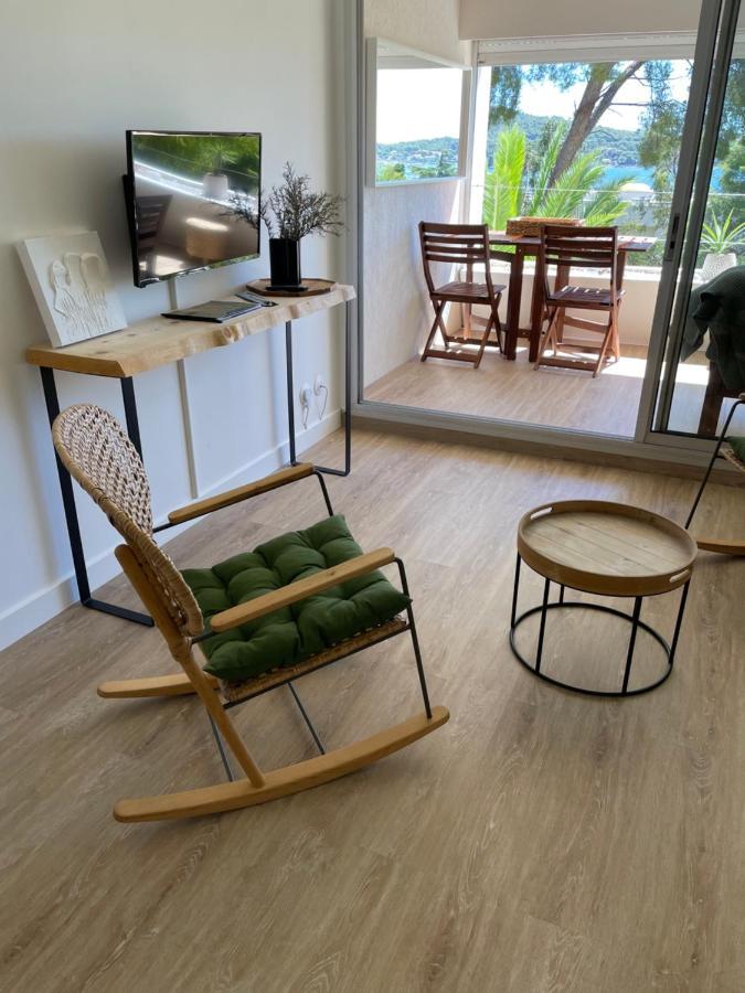 Charme & Calme-Tamaris- Studio Vue Mer - Piscine - Le Petit Olivier Sur Mer La Seyne-sur-Mer Exteriör bild